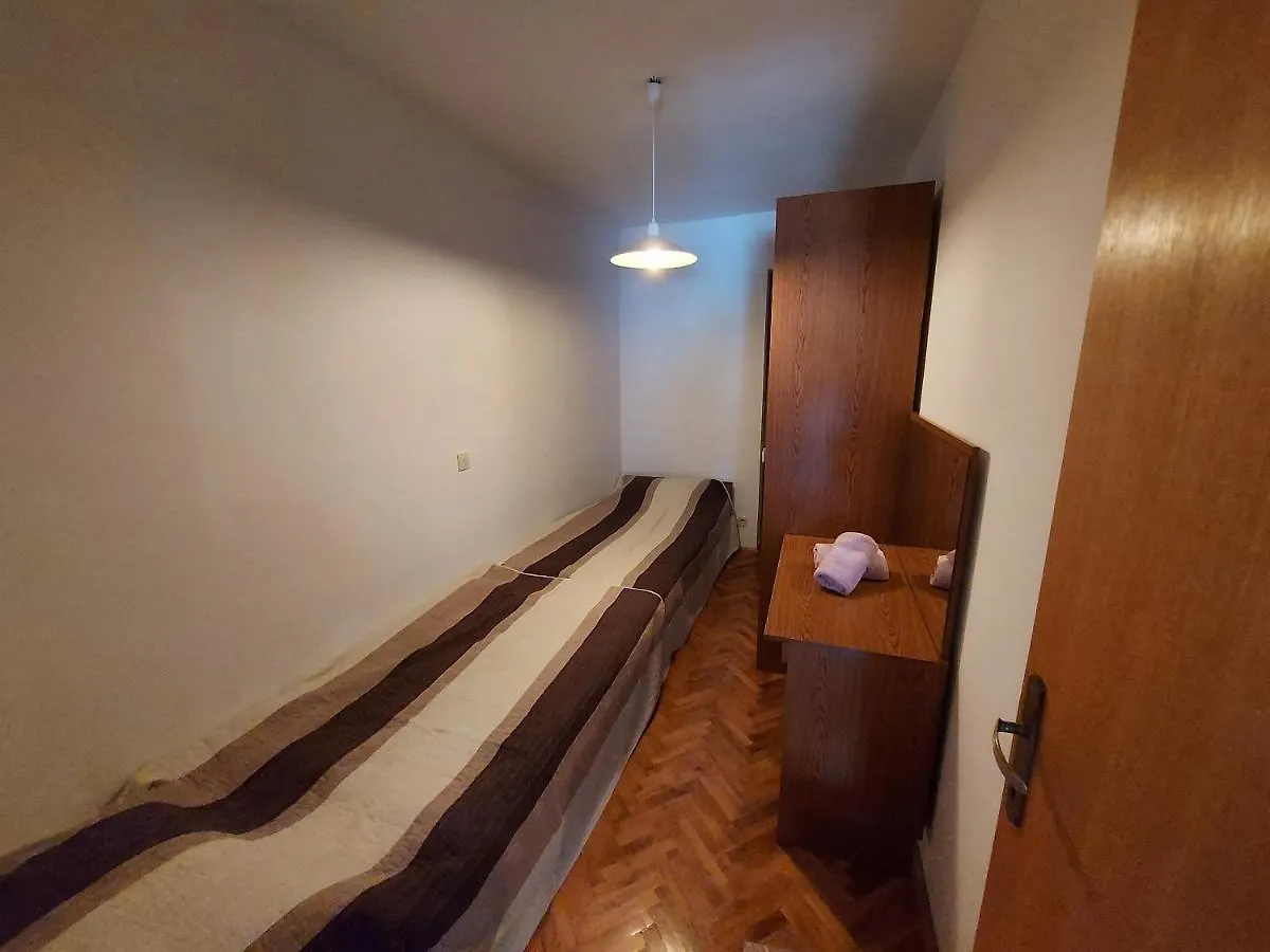Apartments Franjo Jadranovo